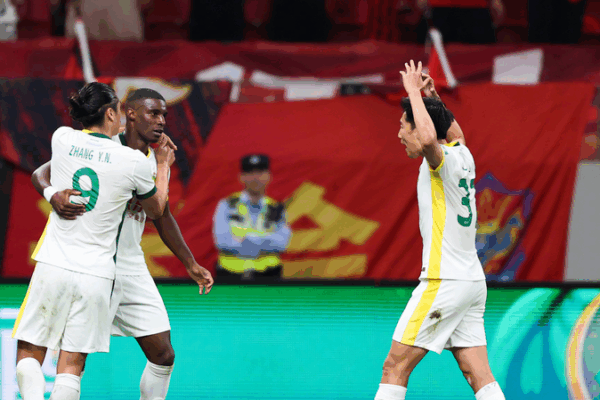 Guoan’s Comeback: 2-1 Win Keeps Undefeated Streak Alive Guoan_s_Comeback__2_1_Win_Keeps_Undefeated_Streak_Alive