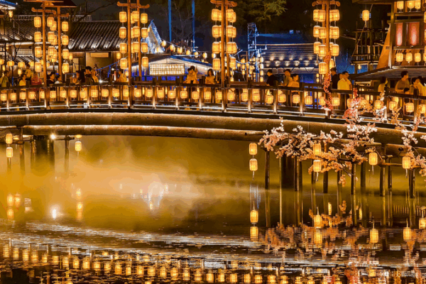 Jiangxiali Wharf: Century-Old Charm Ignites Wuhan Nights Jiangxiali_Wharf__Century_Old_Charm_Ignites_Wuhan_Nights