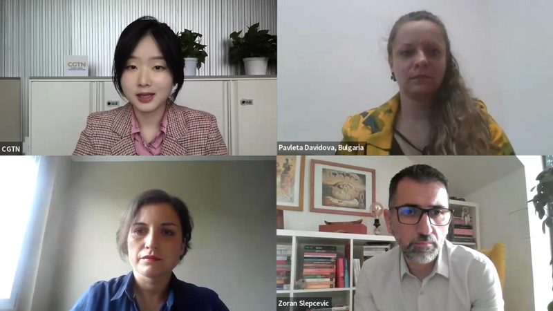 Journalists_Unpack_Trade___Media_Dynamics_at_China_CEEC_Expo video poster