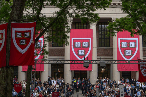 Judge Blocks Trump Ban on Harvard’s International Students Judge_Blocks_Trump_Ban_on_Harvard_s_International_Students
