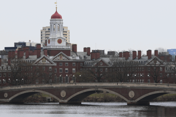 Judge Halts Trump’s Move to Bar Harvard’s Foreign Students Judge_Halts_Trump_s_Move_to_Bar_Harvard_s_Foreign_Students