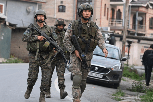 Kashmir Tensions Escalate: Air Strikes Follow Pahalgam Attack Kashmir_Tensions_Escalate__Air_Strikes_Follow_Pahalgam_Attack