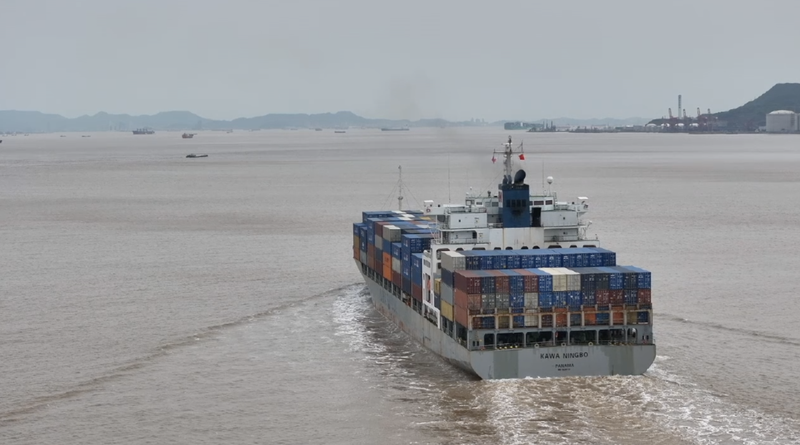 Ningbo_Port__Resilience_Amid_Global_Trade_Tensions video poster