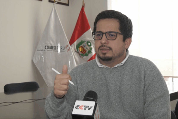 Peruvians Celebrate the Chinese Mainland’s Visa-Free Policy Peruvians_Celebrate_the_Chinese_Mainland_s_Visa_Free_Policy video poster