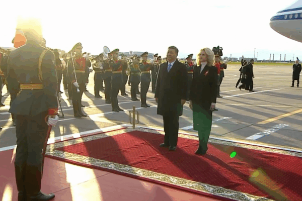 President Xi Jinping’s Warm Welcome in Moscow President_Xi_Jinping_s_Warm_Welcome_in_Moscow video poster