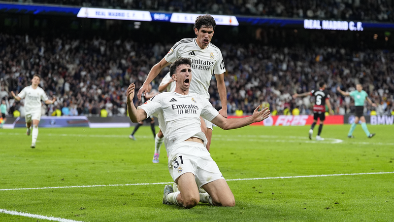 Real Madrid’s Late Stunner Delays Barcelona Title Party Real_Madrid_s_Late_Stunner_Delays_Barcelona_Title_Party
