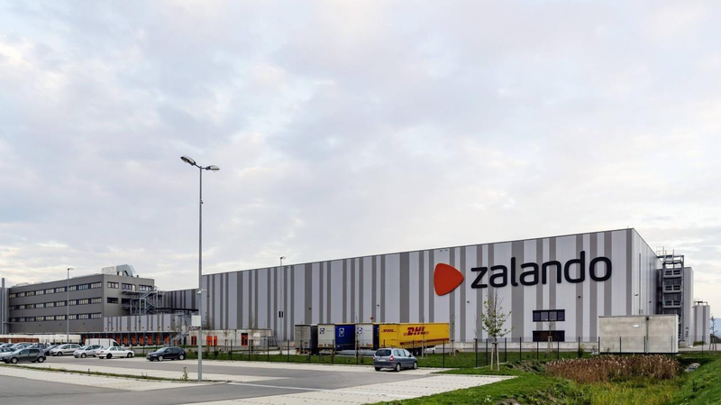 Tariff_Turbulence__Firms_Pivot_Beyond_US_Markets