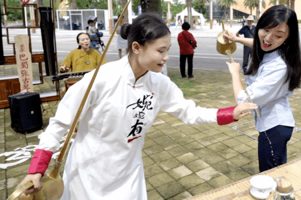Tech & Tradition: China’s Tea Culture Revolution Tech___Tradition__China_s_Tea_Culture_Revolution video poster