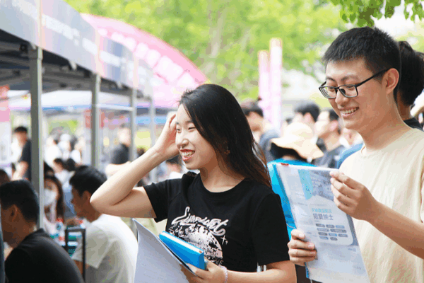 Tencent, Meituan, Baidu Fuel 2025 Job Boom with Massive Hiring Tencent__Meituan__Baidu_Fuel_2025_Job_Boom_with_Massive_Hiring