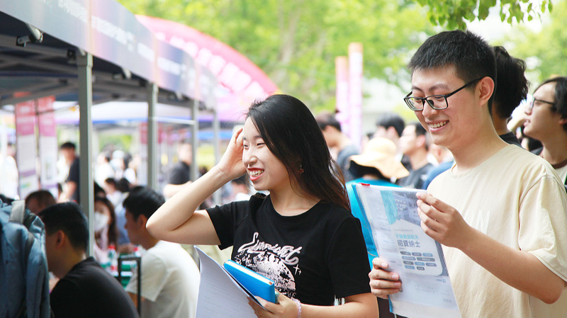 Tencent__Meituan__Baidu_Fuel_2025_Job_Boom_with_Massive_Hiring - News for amigos, by amigos Tencent__Meituan__Baidu_Fuel_2025_Job_Boom_with_Massive_Hiring