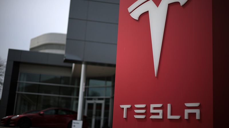 Tesla Board Launches CEO Hunt Amid Plunging Profits Tesla_Board_Launches_CEO_Hunt_Amid_Plunging_Profits