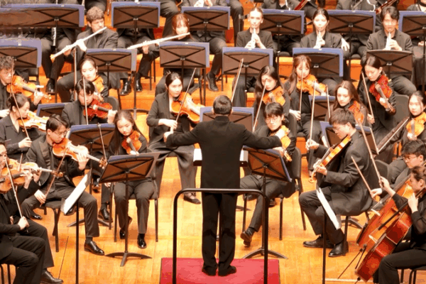 Tianjin Juilliard Orchestra Lights Up Beijing Stage! Tianjin_Juilliard_Orchestra_Lights_Up_Beijing_Stage_ video poster