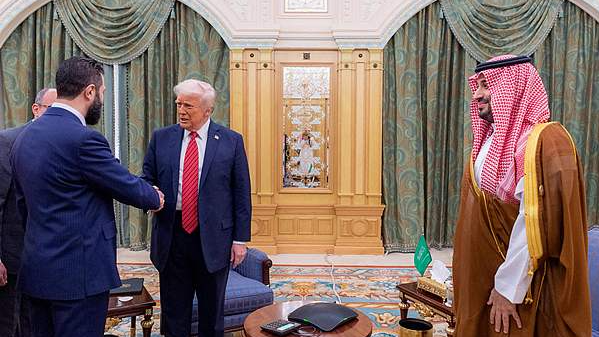Trump Meets Syrian Leader, Eyes Iran Deal Trump_Meets_Syrian_Leader__Eyes_Iran_Deal