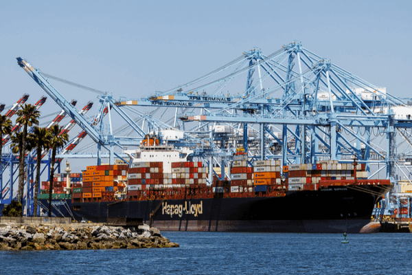 US Tariffs: Uncovering Hidden Costs of Protectionism US_Tariffs__Uncovering_Hidden_Costs_of_Protectionism