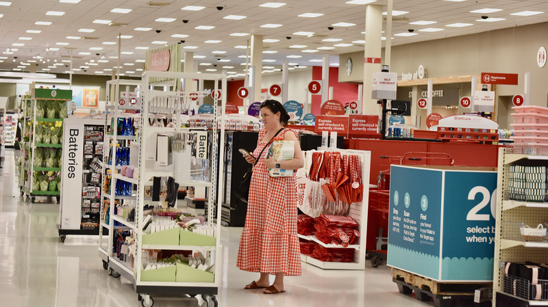 U_S__Economy_Shrinks_in_Q1_Amid_Tariff_Tensions - News for amigos, by amigos U_S__Economy_Shrinks_in_Q1_Amid_Tariff_Tensions