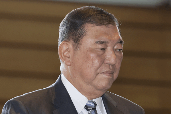 Japanese PM Disappointed Over New U.S. Auto Parts Tariff 🚗