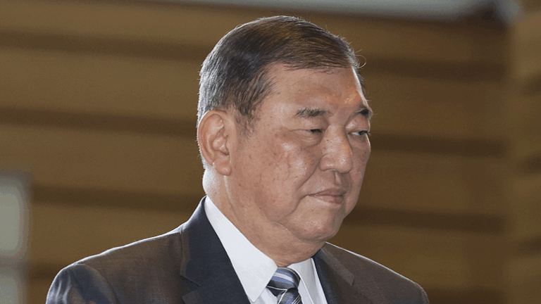 Japanese PM Disappointed Over New U.S. Auto Parts Tariff 🚗