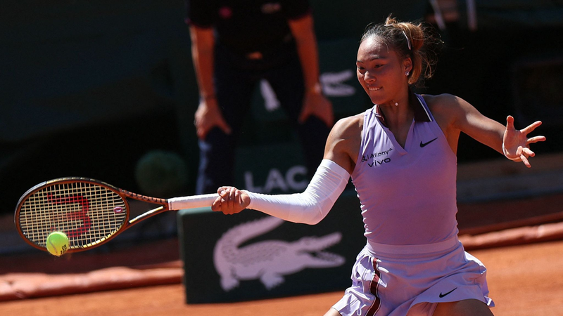 Zheng_Qinwen_Shines_at_French_Open__Reaches_Round_of_16_