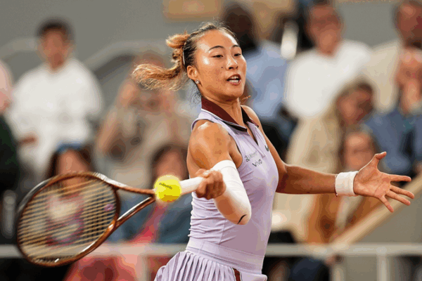 Zheng_Qinwen_Shocks_Pavlyuchenkova_at_Roland_Garros