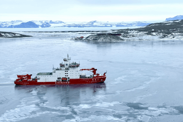 Xuelong-2’s Trailblazing Antarctic Autumn Expedition Xuelong-2’s Trailblazing Antarctic Autumn Expedition