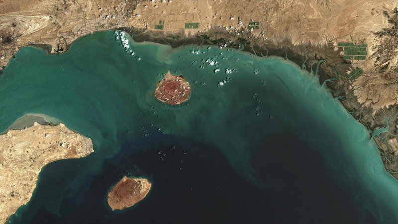 Iran’s Bold Move: Could Closing the Strait Shake Global Markets? Iran’s Bold Move: Could Closing the Strait Shake Global Markets?
