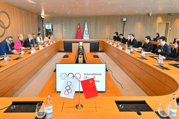 CMG President Boosts Ties with IOC Leaders in Lausanne CMG_President_Boosts_Ties_with_IOC_Leaders_in_Lausanne