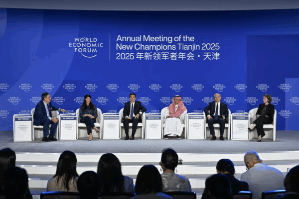 China Drives Global Growth at Summer Davos China_Drives_Global_Growth_at_Summer_Davos