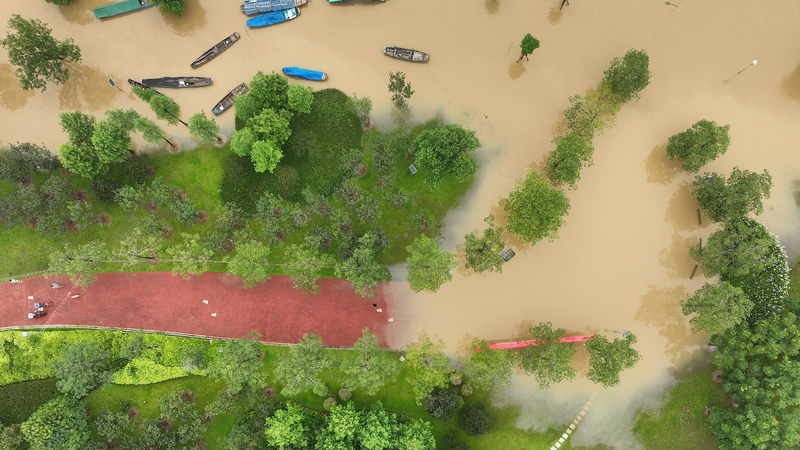 China_Launches_Flood_Emergency_in_5_Regions_