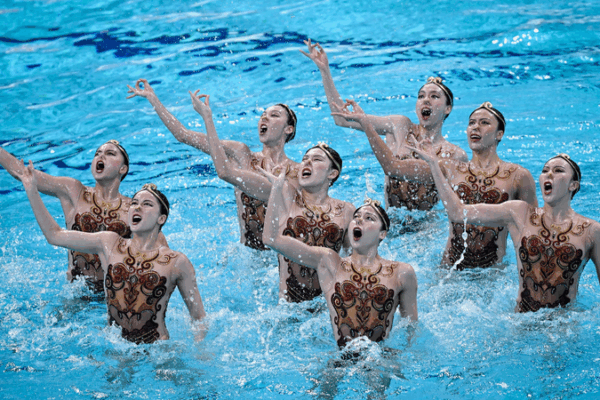 China’s Artistic Swimming Dazzles at World Cup Super Final China_s_Artistic_Swimming_Dazzles_at_World_Cup_Super_Final