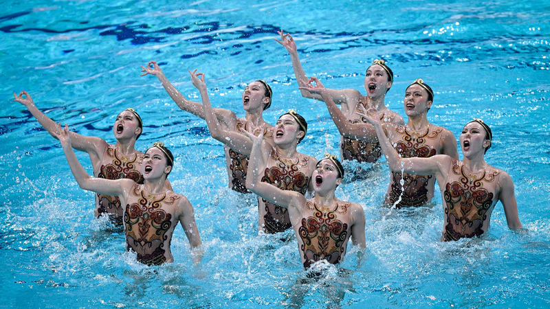 China_s_Artistic_Swimming_Dazzles_at_World_Cup_Super_Final