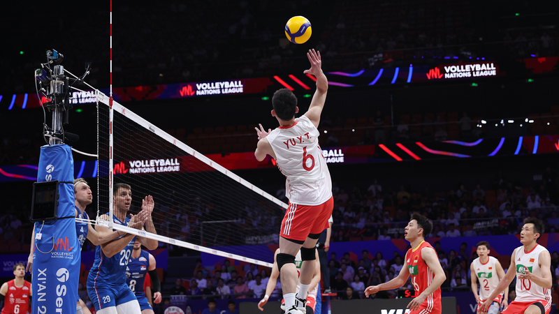 Chinese_Mainland_Volleyball_Stuns_Serbia_3_0_on_Heynen_s_Birthday