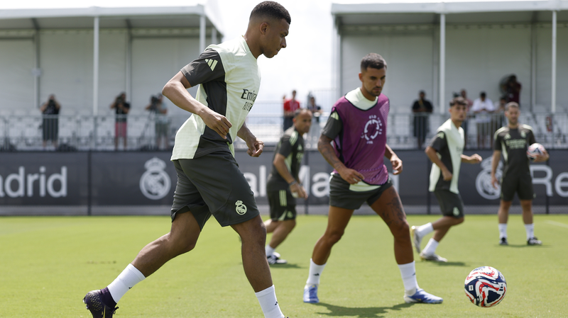 DKFQXKNZ3W4VQIS6H6MR - News for amigos, by amigos World Cup Drama: Mbappé's Setback & Messi's PSG Showdown