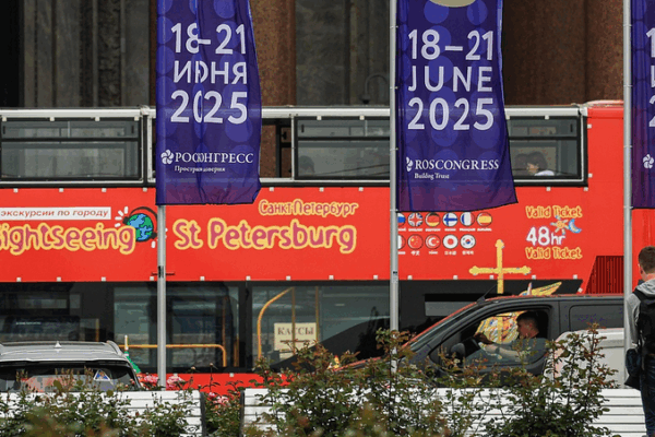 Ding Xuexiang Champions Global Growth at St. Petersburg Forum Ding_Xuexiang_Champions_Global_Growth_at_St__Petersburg_Forum