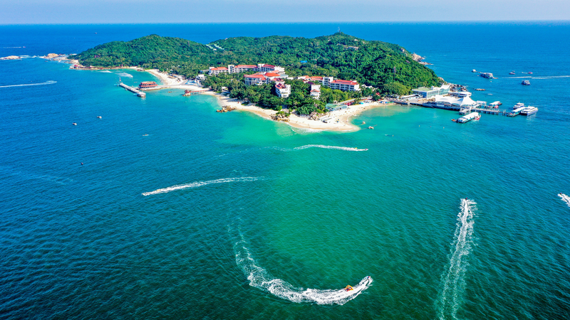 Dive_into_Wuzhizhou_Island_s_Marine_Ranch_Magic_poster - News for amigos, by amigos Dive_into_Wuzhizhou_Island_s_Marine_Ranch_Magic video poster