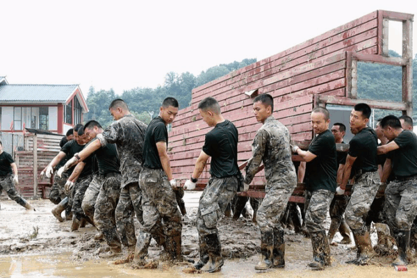 Emergency Alert: Chinese Mainland Boosts Extreme Weather Response Emergency_Alert__Chinese_Mainland_Boosts_Extreme_Weather_Response