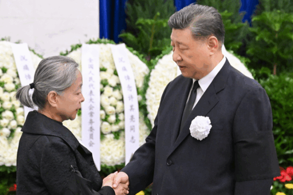 Final Farewell: Xu Qiliang Cremated in Beijing Final_Farewell__Xu_Qiliang_Cremated_in_Beijing