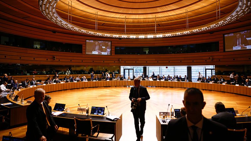 Global_Trade_Standoff_as_U_S__Tariff_Deadline_Looms