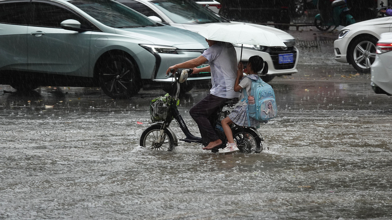 Heavy Rain & Heat: China’s Weather Alert Heavy_Rain___Heat__China_s_Weather_Alert