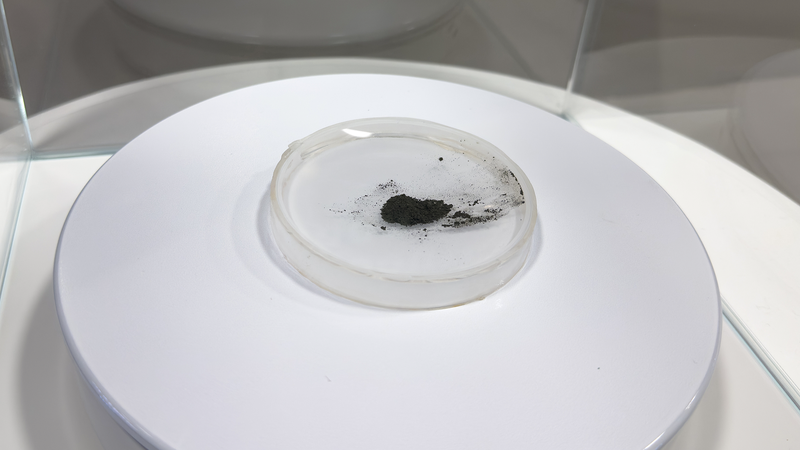 Historic_Lunar_Soil_Unveiled_at_UN_Vienna