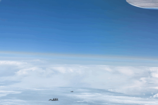 Xi’s Flight Escorted by Kazakh Jets at Summit Arrival Xi’s Flight Escorted by Kazakh Jets at Summit Arrival