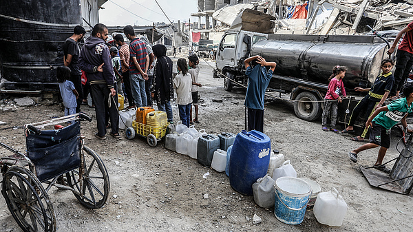 Israel Blocks Aid Ship Amid Gaza Tensions Israel_Blocks_Aid_Ship_Amid_Gaza_Tensions