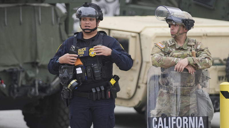 Judge_Orders_Trump_to_Hand_Back_National_Guard_to_California