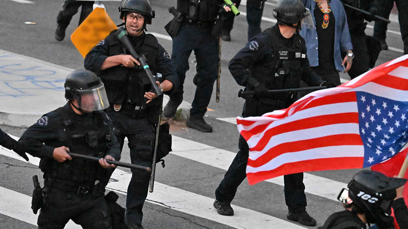 No_Kings_Protests_Spread_Across_US__Challenging_Trump_s_Ego_on_Flag_Day video poster