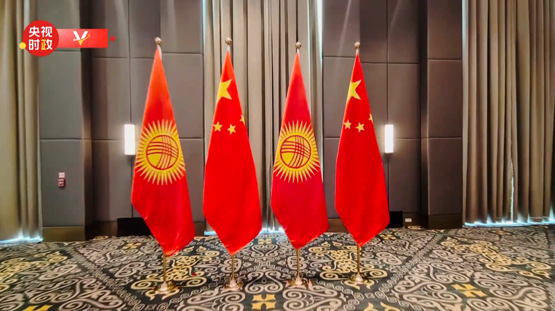 President Xi Meets Kyrgyz Leader in Astana President_Xi_Meets_Kyrgyz_Leader_in_Astana