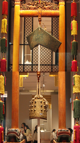 Qing_Dynasty_Ritual_Echoes_at_Hong_Kong_Palace_Museum video poster