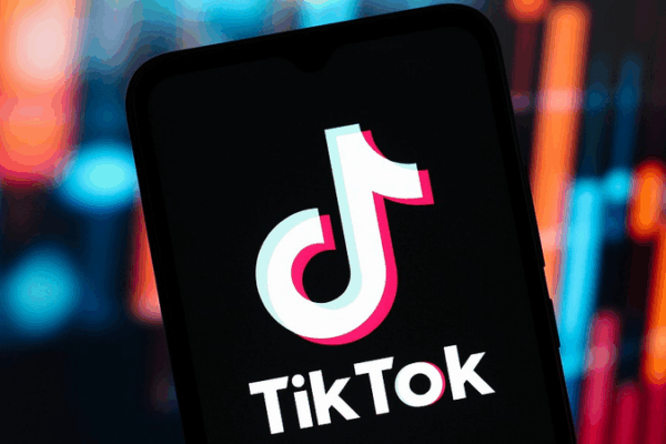 Trump Extends TikTok Deadline Again: 90-Day Lifeline to 2025 Trump_Extends_TikTok_Deadline_Again__90_Day_Lifeline_to_2025