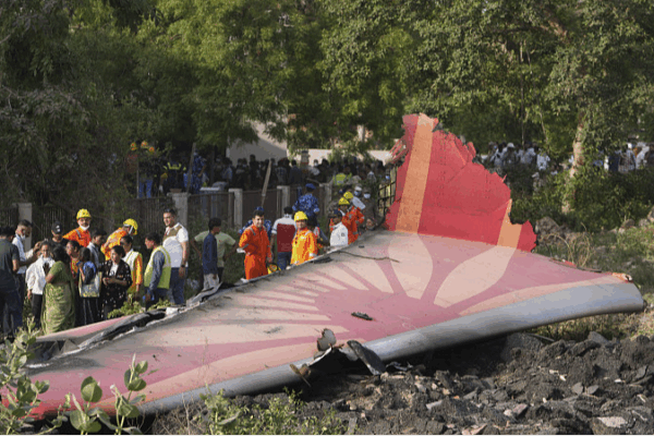 Xi Offers Condolences to King Charles III After Air India Crash Xi_Offers_Condolences_to_King_Charles_III_After_Air_India_Crash
