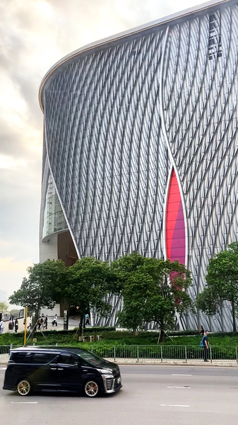 Xiqu_Center__Hong_Kong_s_Cultural_Opera_Gem video poster