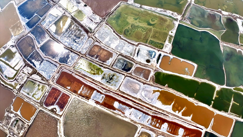 Yuncheng Salt Lake Shimmers Under Summer Heat Yuncheng_Salt_Lake_Shimmers_Under_Summer_Heat video poster
