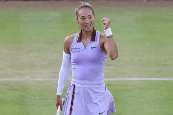Zheng Qinwen Battles Back for Queen’s Club QF Spot Zheng_Qinwen_Battles_Back_for_Queen_s_Club_QF_Spot